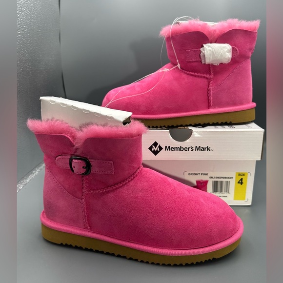 NIB Member's Mark Short Sheepskin Buckle Boots Girl's Size 4 Pink - Picture 2 of 12